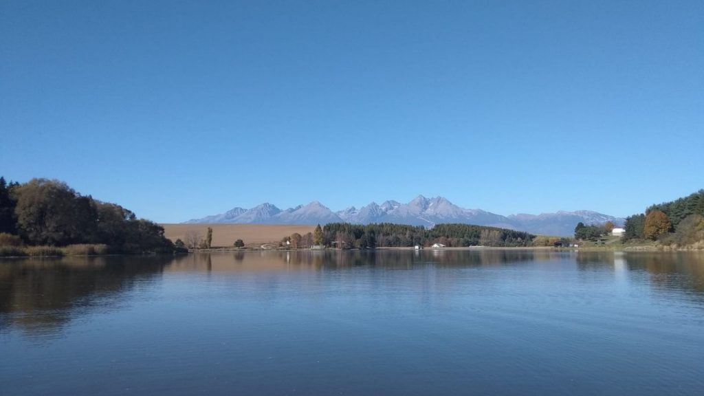 Tento obrázok nemá vyplnený ALT popisok, jeho názov je oukrofishing-eshop-rybarske-potreby-testovacka-nastrah-shirasu-waggle-shad-pod-tatracmi-blog-1-1024x576.jpeg